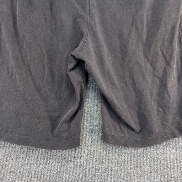 Nike Boys Sweat Shorts Black Size L Cotton Slash Pockets Embroidered Swoosh - Picture 9 of 12